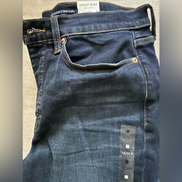 LUCKY BRAND DENIM NWT - Picture 3 of 8